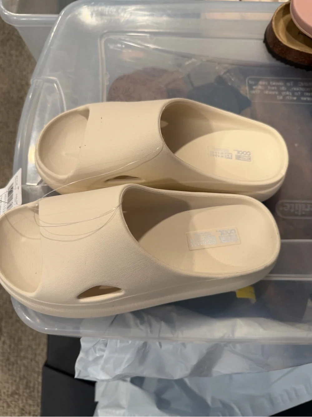 32 DEGREES COOL Cushion Slide Women’s Cream XS ( 4.5-5.5) New